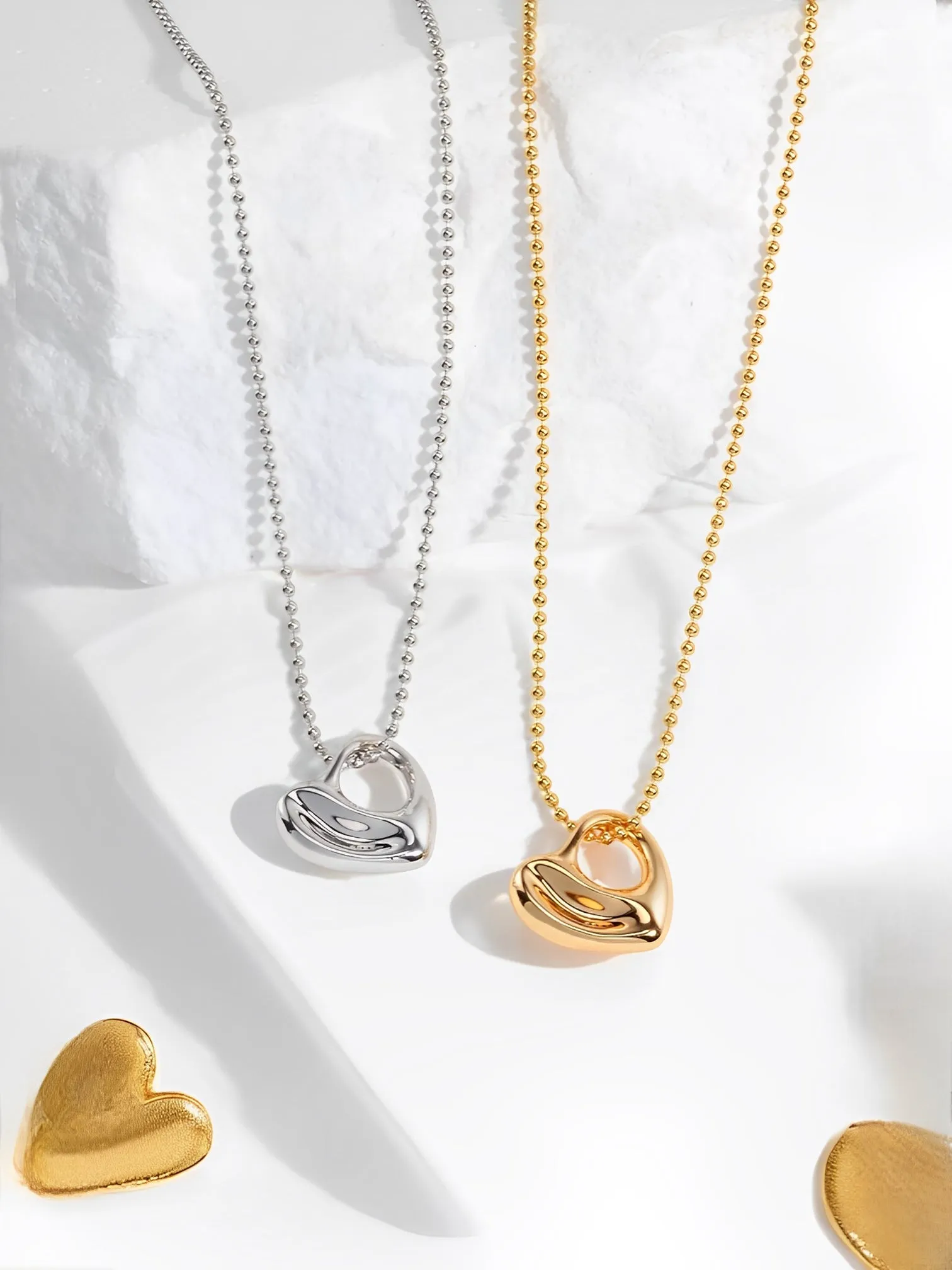 Amelia - Irregular Hollow Heart Necklace