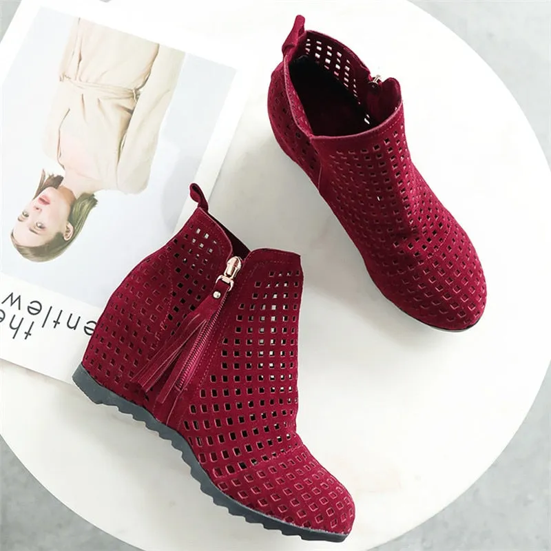 Cut-out Style Ankle High with Wedge Heel Boots