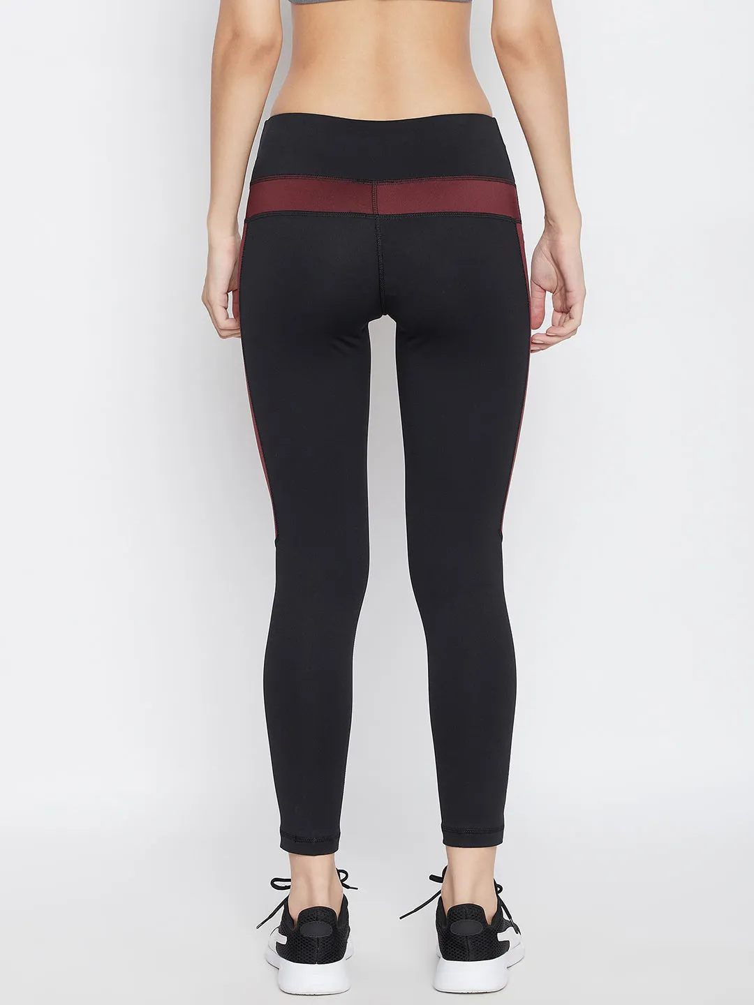 JUMP USA Women Black & Wine Colorblocked Activewear Gym Tights