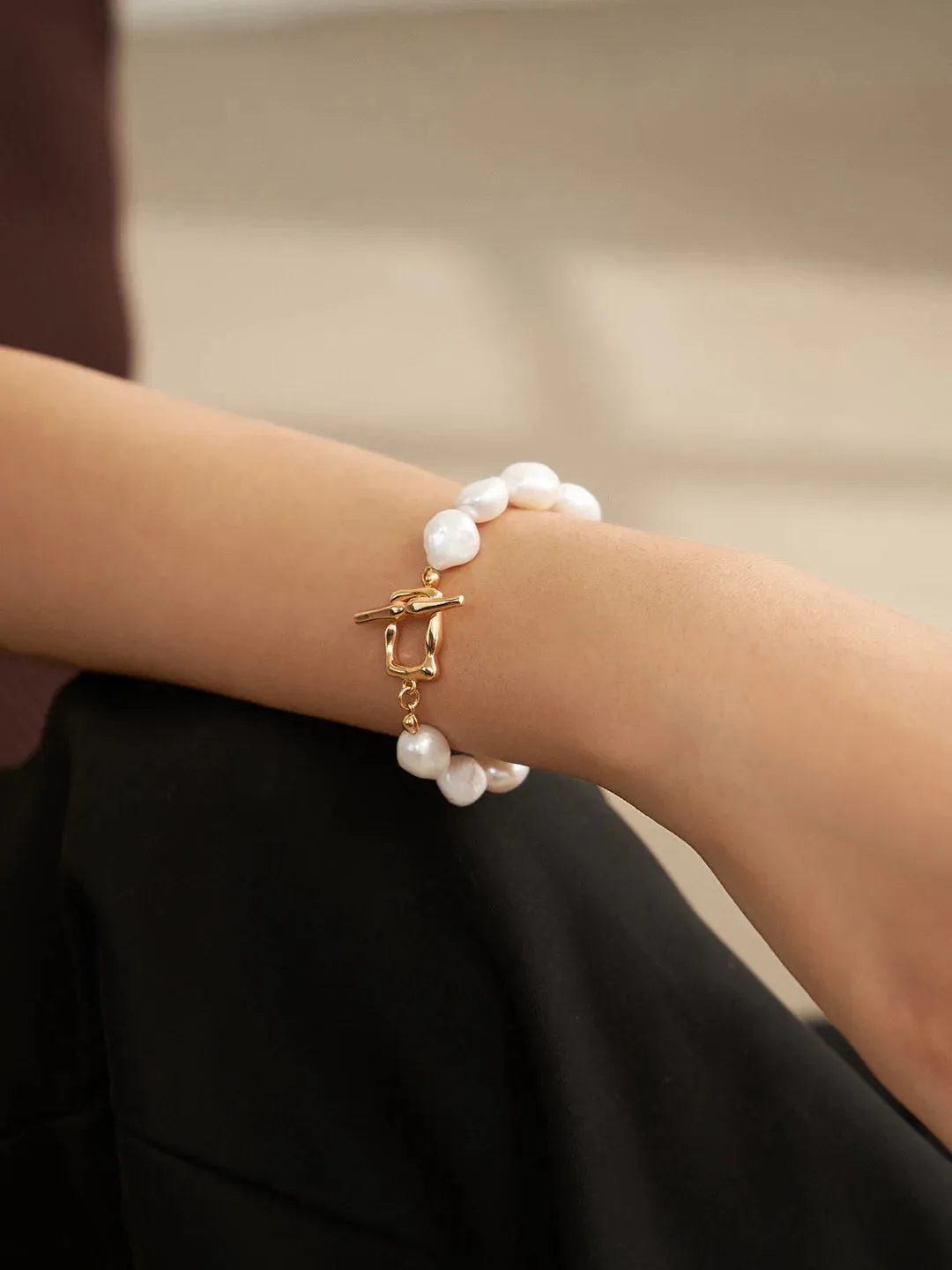 Lavinia - Chunky Baroque Pearl Bracelet