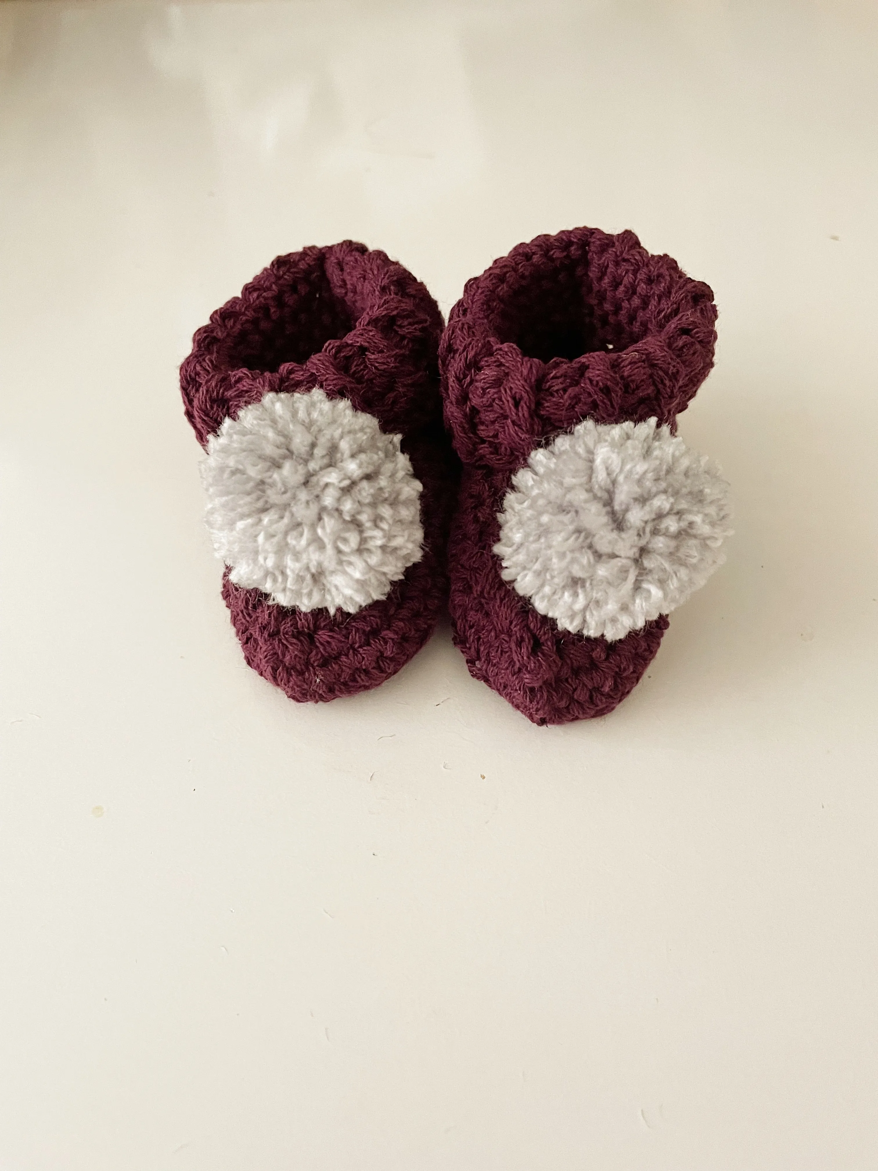 Organic cotton pom pom booties