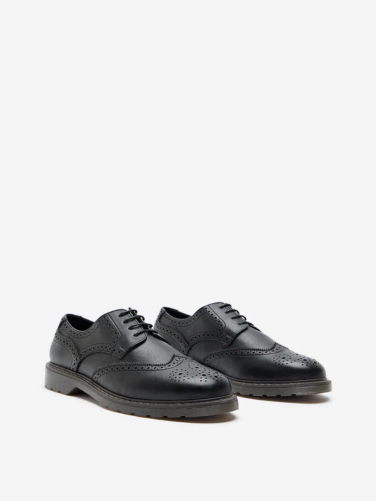 SOLEPLAY Black Perforated Design Formal Shoes